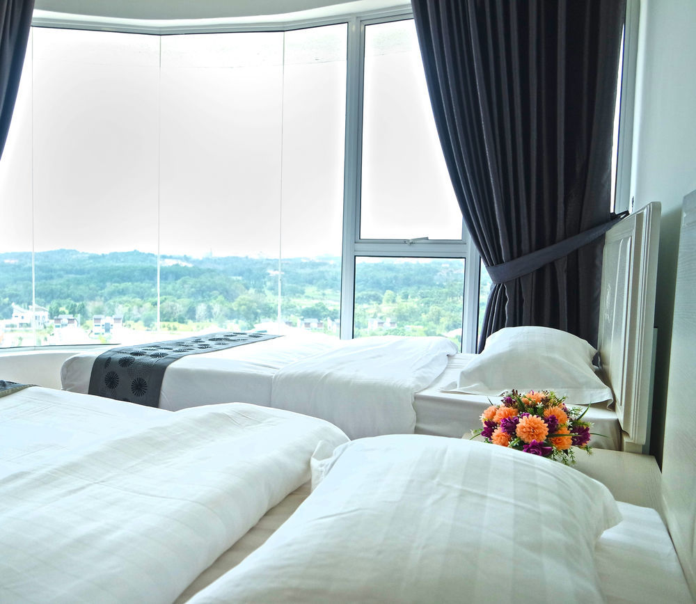 Sri Beverly Hills Near Klia & Klia2 & F1 Nilai Exterior foto